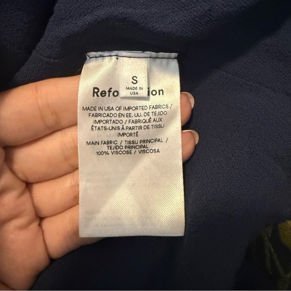 SOLD // Reformation Melba Floral Print Wrap Dress Size Small - Picture 11 of 13